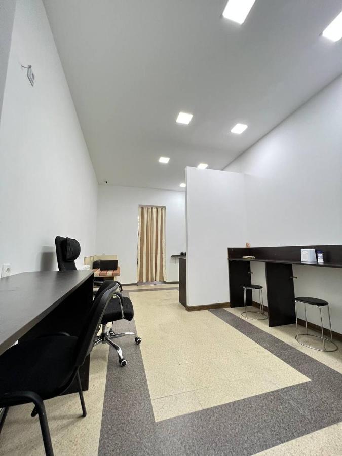 "Modeli" Hostel Tbilisi Eksteriør billede